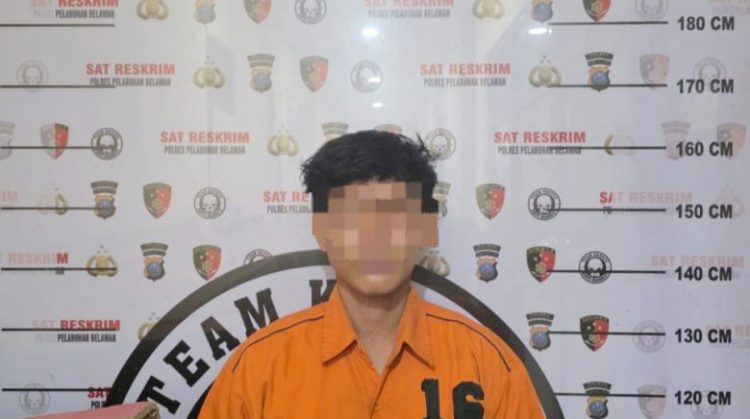 Pelaku pembakaran rumah di Jalan Pulau Irian, Medan Belawan memakai bom molotov. (Foto Ist)