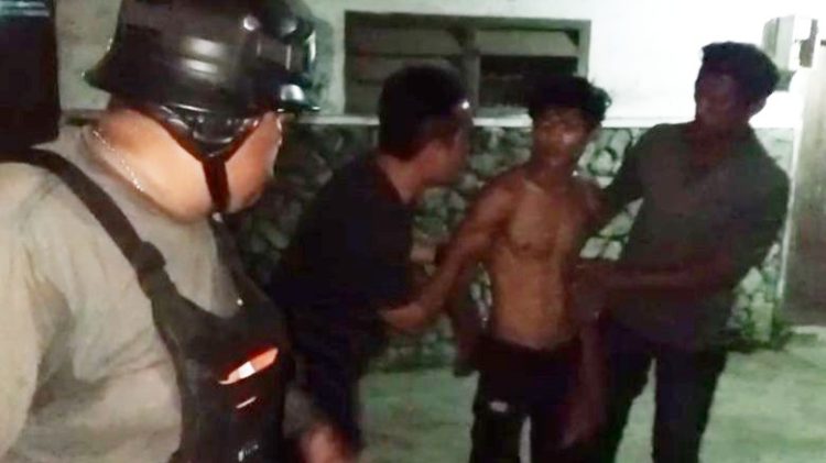 Pelaku bajing loncat velg truk yang ditangkap personel Polsek Medan Labuhan. (Foto Ist)