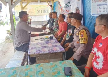Polsek Siantar Marihat Gelar Jumat Curhat Kamtibmas di Jalan Nembos