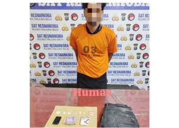 Pelaku ES dan barang bukti 