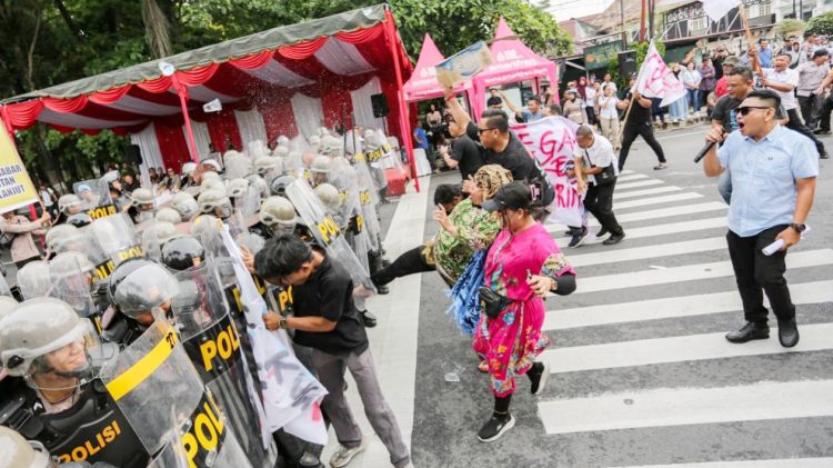 Polres Pematangsianțar Gelar Simulasi Sispam Kota
