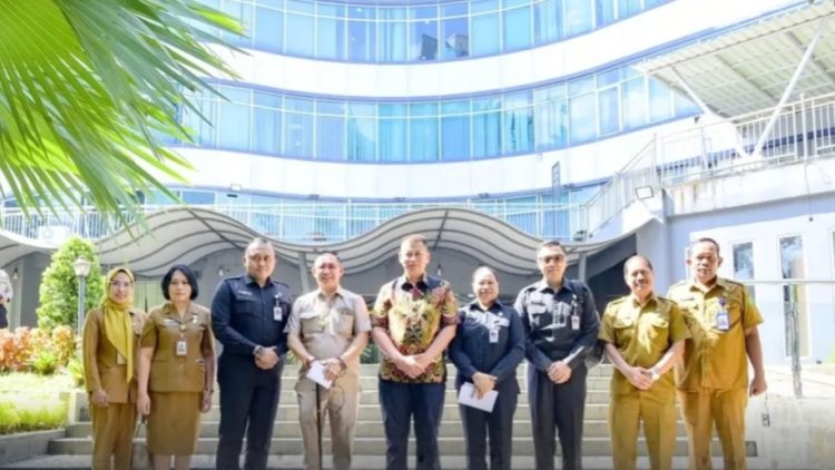 Ketua DPRD Medan Drs Wong Cun Sen saat menerima kunjungan Kuliah Kerja Profesi (KKP) Serdik Sespimmen Polri Tahun 2026 dipimpin Brigjen Pol Mardiaz Kusin Dwihanto. (Foto Ist)