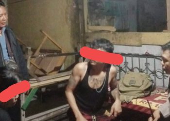 personil piket Polseķ Sianțar Barat mengamankan pelaku Pengerusakan