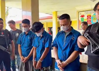 Dua pelaku begal sadis dan penadah di Medan Deli yang ditangkap polisi. (Foto Ist)