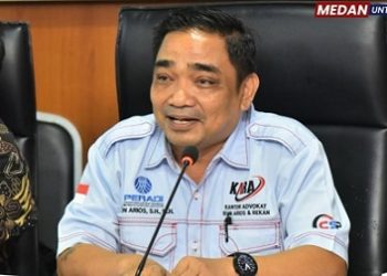 Kuasa Hukum Pengelolaan Keamanan Pasar Petisah Rion Arios, SH, MH saat RDP di Komisi 3 DPRD Kota Medan. (Foto Ist)