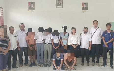 para pelajar bolo sekolah yang terjaring razia kasih sayang Polsek Tanah Jawa