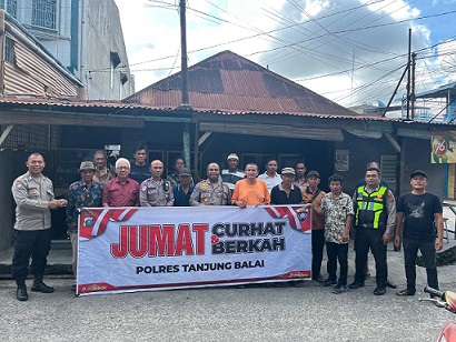 Polres Tanjung Balai Tampung Aspirasi Warga Kelurahan Pantai Burung di Warkop Pokok Jambu