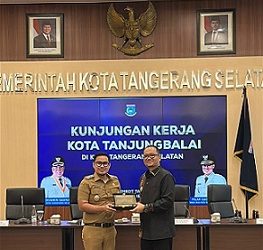 Plh Wali Kota Tanjungbalai Muhammad Fadly Abdina beserta rombongan diterima Wakil Wali Kota Tangsel Pilar Saga Ichsan