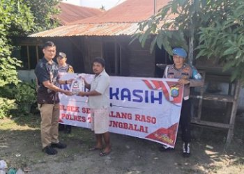 Polsek Sei Tualang Raso Gelar Minggu Kasih dan Berbagi Sembako