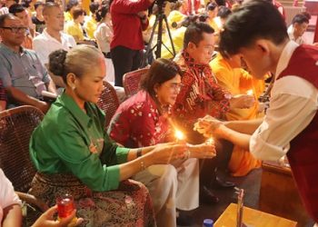 Kapolres Pematangsiantar AKBP Sah Udur T.M. Sitinjak SH. SIK. MH Hadiri Acara Malam Doa dan Festival Malam Waisak 2570 Buddhist Era