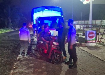 Personil Polsek Gunung Malela Patroli Malam