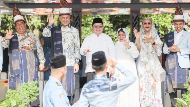 Wali Kota Pematangsiantar Wesly Silalahi SH MKn dan Kapolres Pematangsiantar AKBP Sah Udur Togi Marito Sitinjak SH SIK MH hadiri pembukaan FASI XIII Tingkat Provinsi Sumut Tahun 2026.