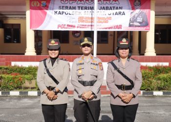 Kapolres Pematangsiantar AKBP Sah Udur T.M. Sitinjak SH. SIK. MH pimpin upacara Sertijab Kapolsek Sianțar Utara dari AKP Jahrona Sinaga, S.H kepada IPTU Nana Sandra, S.H,