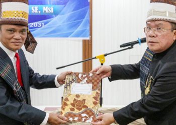 Wali Kota Pematangsiantar Wesly Silalahi SH MKn melantik Budiman Ricardo Surya Tanjung SE MSi sebagai Dirtek Perumda Air Minum Tirta Uli Kota Pematangsiantar Masa Jabatan 2026-2031.