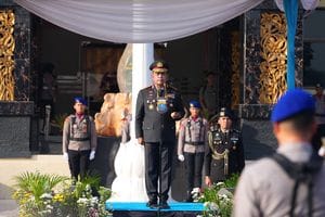 Kapolda Sumatera Utara Irjen Pol Whisnu Hermawan Februanto, S.I.K,M.H memimpin Upacara Peringatan Hari Lahir Pancasila Tahun 2026 di Lapangan KS Tubun Mapolda Sumut