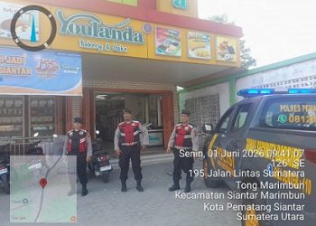 Personil Sat Samapta Polres Pematangsiantar Patroli Rutin dan Gatur Lalin Pagi Hari di Toko Roti Yolanda Bakkery & Cake di Jalan Parapat 