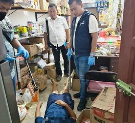 Kanit Reskrim IPTU Frangky Chandra Ritonga SH. MH bersama Tim saat olah TKP
