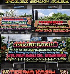 Tempo 2 Jam Ringkus Pelaku Curas Akibatkan Korban MD, Polres Pematangsiantar Dibanjiri Papan Bunga Ucapan Selamat