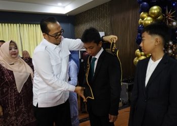 Plh Wali Kota Tanjung Balai Muhammad Fadly Abdina menghadiri perpisahan dan pelepasan Siswa/i Kelas VI Tahun Pelajaran 2025/2026 SDN 132406