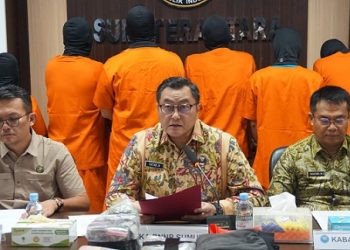 Kepala BNNP Sumut, Brigjen Pol Tatar Nugroho didampingi Kabid Berantas dan Intelijen, Kombes Pol CP Sinaga memaparkan pengungkapan dua kasus peredaran narkoba. (Foto Ist)