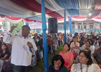 Anggota DPRD Kota Medan, Binsar Simarmata saat pelaksanaan sosper Perda No 3 Tahun 2021 tentang Penyelenggaraan Administrasi Kependudukan (Adminduk). (Foto Ist)