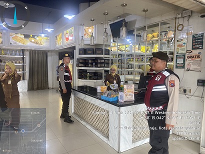 Personil Sat Samapta Polres Pematangsiantar saat Patroli R4