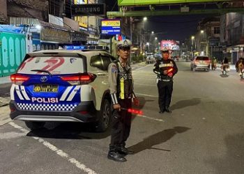 Personil Sat Lantas Polres Pematangsiantar saat Patroli BLP di Jalan Sutomo.