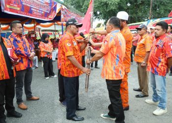 Ketua DPW Pemuda Perintis 59 Sumut DR (HC) Minten Saragih melantik Anton Simbolon dan Zulkarnain Sinaga