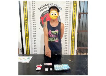 Tersangka MF alias Aseng dan barang bukti diamankan Sat Resnarkoba Polres Simalungun