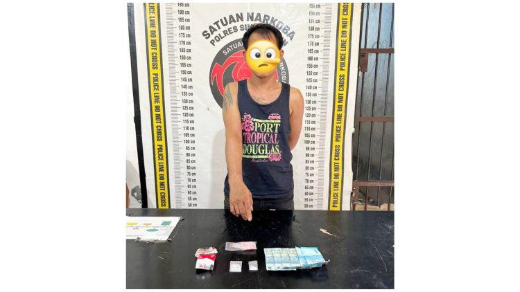 Tersangka MF alias Aseng dan barang bukti diamankan Sat Resnarkoba Polres Simalungun
