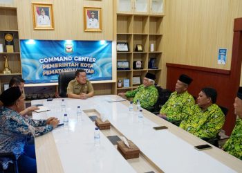 Wali Kota Pematangsiantar Wesly Silalahi SH MKn sambut silaturahmi Dewan Masjid Indonesia (DMI) Kota Pematangsiantar.