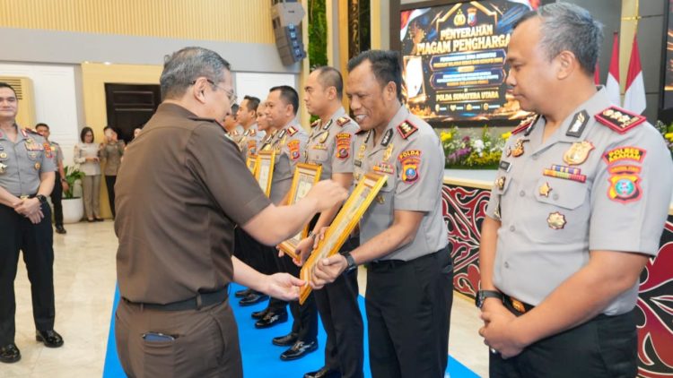Polres Tanjungbalai Raih Penghargaan Pelayanan Prima dari Kapolda Sumut