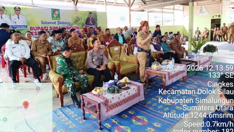 Kapolsek Dolok Silau AKP M. Nasir Daulay, S.H Amankan Kunjungan Kerja Bupati Simalungun di Nagori Cingkes