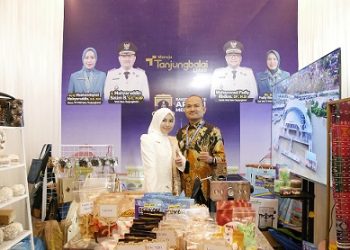 Wali Kota Tanjungbalai Mahyaruddin Salim didampingi Ketua TP-PKK Mashandayani Mahyaruddin menghadiri pembukaan Indonesia City Expo (ICE) 2026