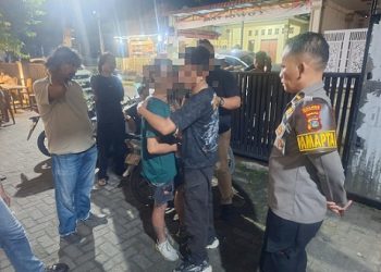 personil piket Pamapta bersama Polsek Siantar Barat respon cepat lakukan pengecekan TKP dan mediasi keributan di HR Bakso