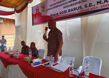 Anggota DPRD Kota Medan yang juga Ketua Fraksi PDI Perjuangan DPRD Kota Medan, Robi Barus SE M.AP saat gelar kegiatan Pembinaan Ideologi Pancasila dan Wawasan Kebangsaan (Foto Ist)