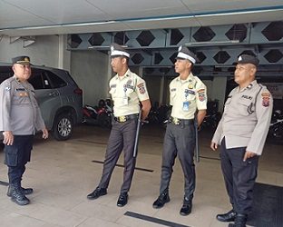 Sat Binmas Polres Pematangsiantar saat Patroli Sambang Kamtibmas kepada satpam