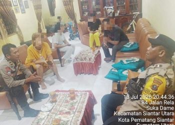 Personil piket Polsek Siantar Utara Respon Cepat Cek TKP Keributan di Jalan Rela