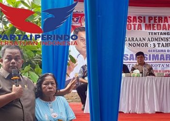 Anggota DPRD Kota Medan Binsar Simarmata saat saat Sosper ke VII Tahun 2026 produk hukum Pemko Medan Nomor 3 Tahun 2021 tentang Penyelenggaraan Administrasi Kependudukan. (Foto Ist)