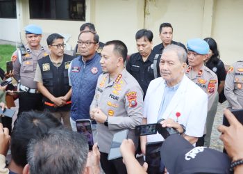 Dokter forensik RS Bhayangkara Medan, dr Mistar Ritonga, Sp.F(K), MH angkat bicara atas luka tembak pada tubuh Winda Lauren Gowasa (31) mantan istri polisi Brigadir IH yang diduga bunuh diri memakai senpi. (Foto Ist)