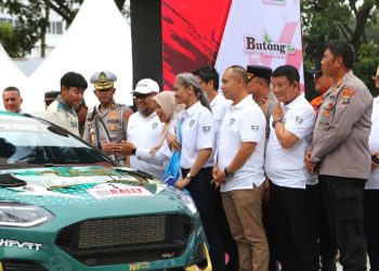 Kapolres Pematangsiantar AKBP Sah Udur Togi Marito Sitinjak SH SIK MH dan Wakil Walikota Herlina hadiri Ceremonial Start Sumut Rally 2026 FIA APRC Round 3 dan IMI National Rally Championship Round 4 di Lapangan Adam Malik