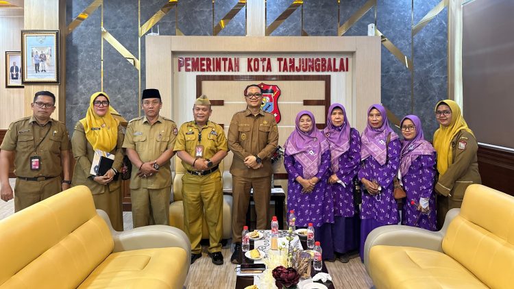 Wakil Wali Kota Tanjungbalai Muhammad Fadly Abdina terima Audiensi dan Silaturahmi PD Wanita