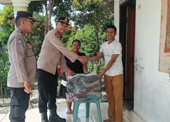 Kasat Binmas AKP Maxi J. Manurung, SH Aksi Sosial ke Panti Sosial dan Warga Kurang Mampu