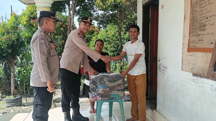 Kasat Binmas AKP Maxi J. Manurung, SH Aksi Sosial ke Panti Sosial dan Warga Kurang Mampu