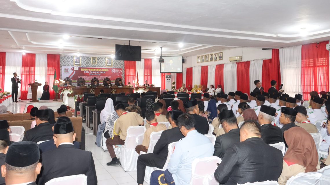Wakapolres Tanjungbalai, Kompol Tony Simanjuntak, S.H Hadiri Rapat Paripurna Mendengarkan Pidato Kenegaraan Presiden RI