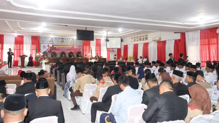 Wakapolres Tanjungbalai, Kompol Tony Simanjuntak, S.H Hadiri Rapat Paripurna Mendengarkan Pidato Kenegaraan Presiden RI