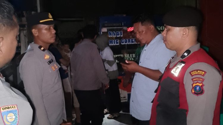 Sat Samapta Polres Pematangsiantar Amankan Cek TKP Kebakaran Warung Kuliner di Taman Bunga