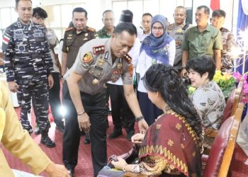 Kapolres Tanjungbalai AKBP Welman Feri, S.I.K. M.I.K hadiri Pisah Sambut dan Upah-upah Ketua PN Tanjungbalai dari Erita Harefa, S.H. M.H kepada Karolina Selfia Br. Sitepu, S.H. M.H.
