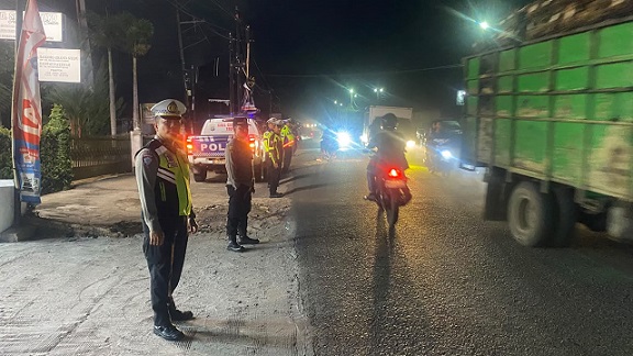 Sat Lantas Polres Simalungun Gelar Blue Light Patrol Cegah Balap Liar dan Begal