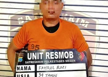 Pelaku pencuri laptop di gerbong kereta api yang ditangkap polisi. (Foto Ist)